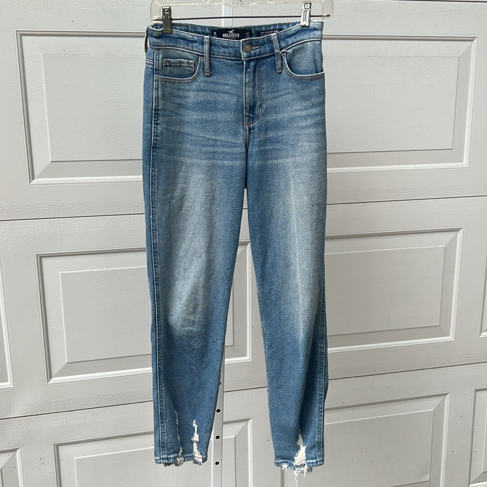 Hollister high-rise Mom Jean vintage stretch one hour 25 x 27